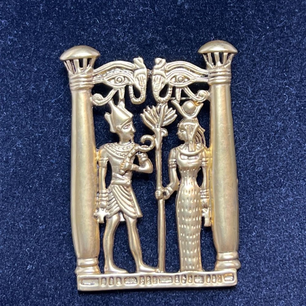 Avon Splendor Of Egypt Gold Tone Brooch (4186)
